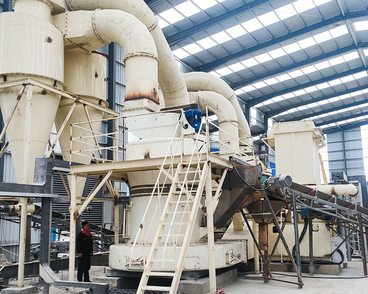 江西高嶺土生產(chǎn)現(xiàn)場(chǎng)